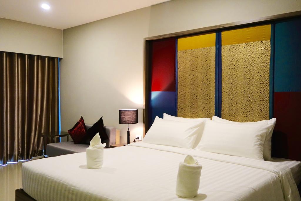 V Hotel Ubon Ratchathani Extérieur photo